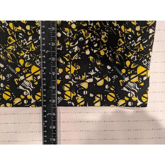 Lularoe Cassie Pencil Skirt - Black Yellow Floral - Size 2XL 36x26 Stretch - Picture 7 of 9